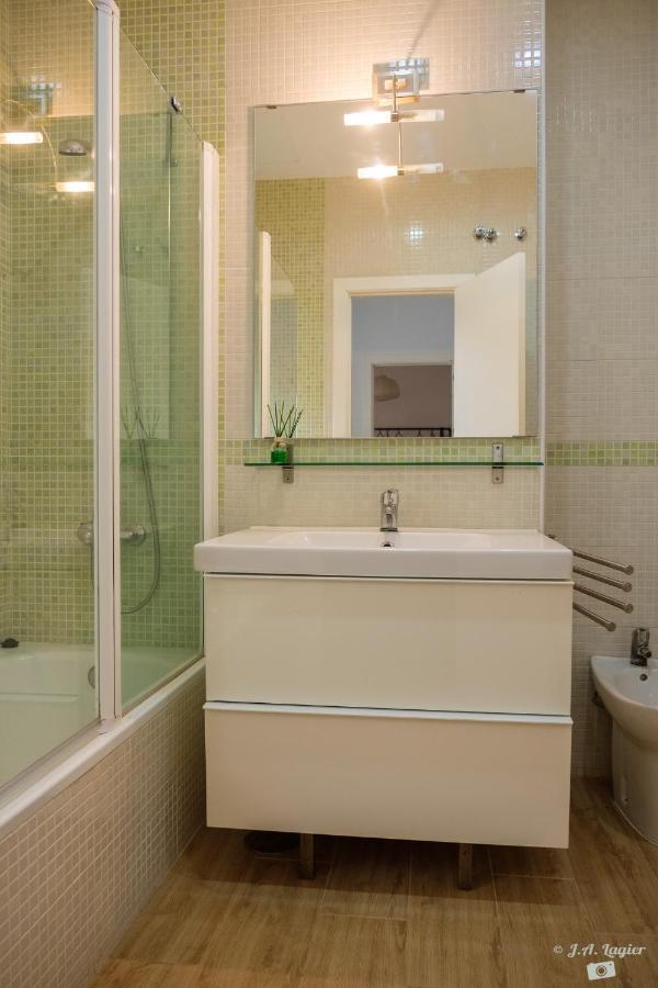 Pelicano Seville Apartments Dış mekan fotoğraf